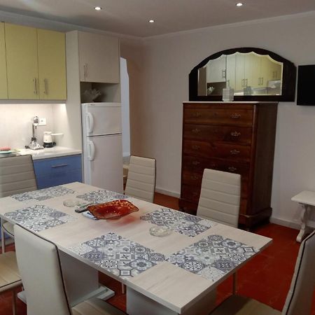 Menegis Apartment Zakynthos Town Luaran gambar
