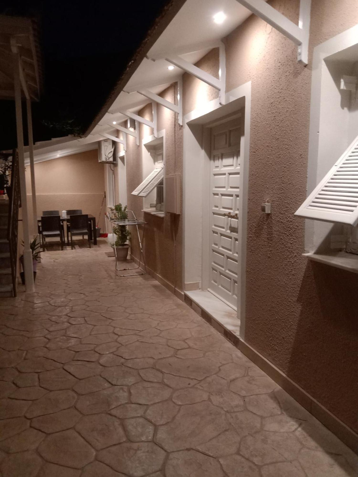 Menegis Apartment Zakynthos Town Luaran gambar