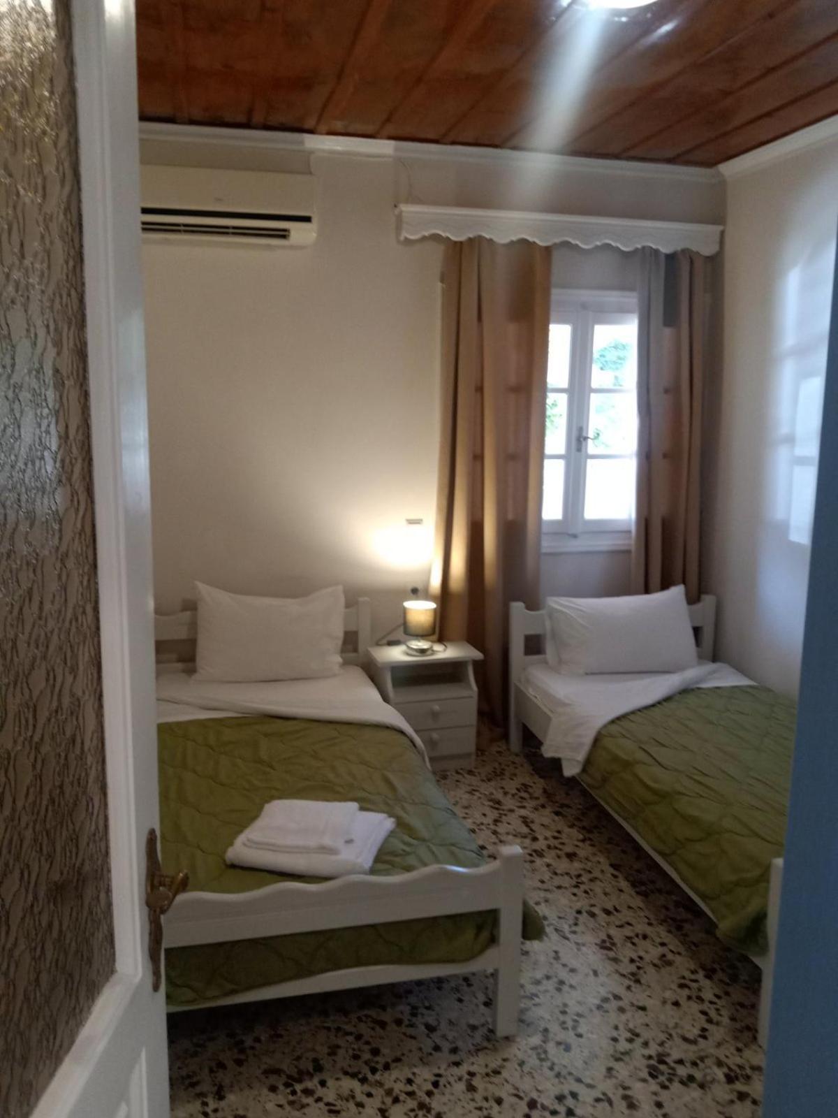 Menegis Apartment Zakynthos Town Luaran gambar